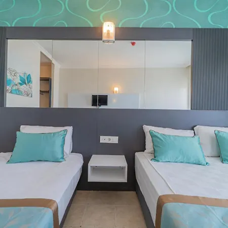 Hotel Club Sun Paradise 4*