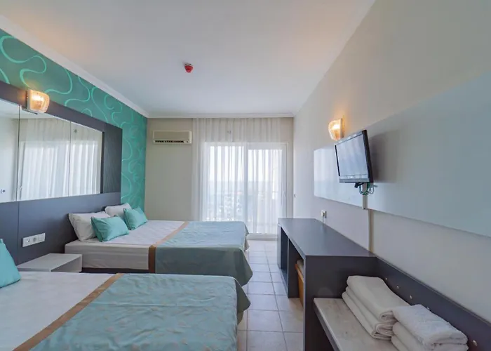 Club Sun Paradise Hotel 4*